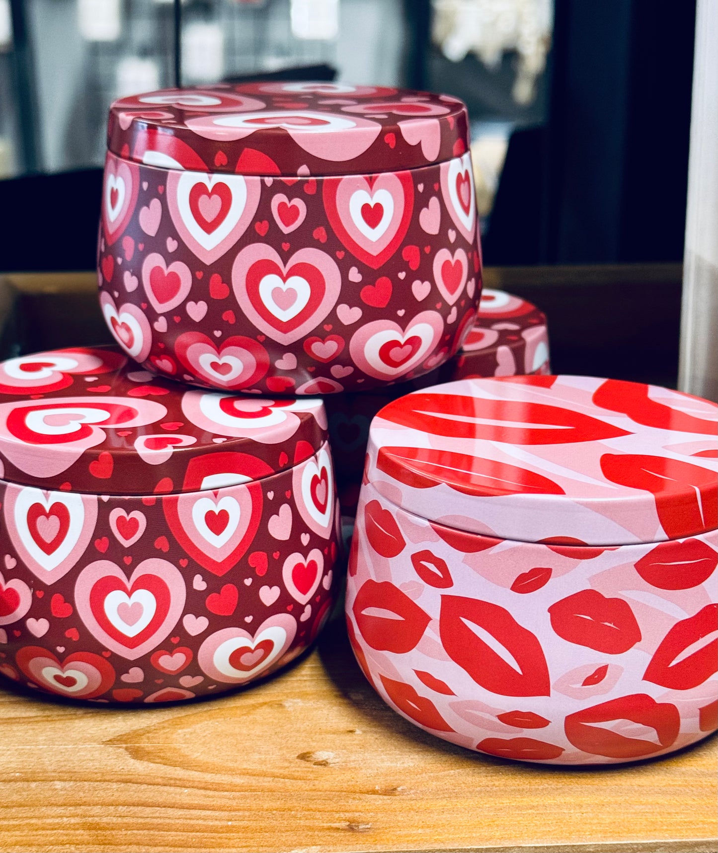 Valentines 8oz Tin
