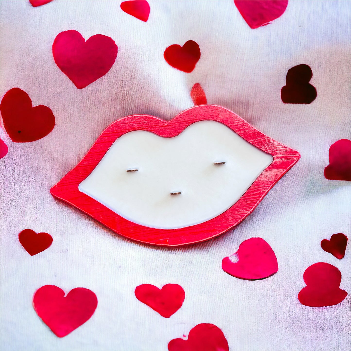 Red Lips 20oz Dough Bowl Candle